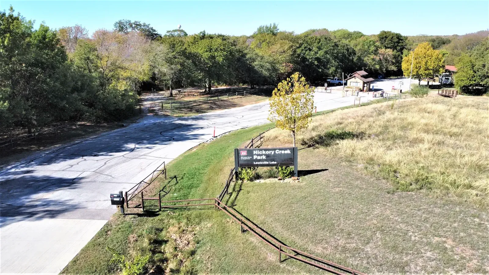 Hickory Creek Park Entrance