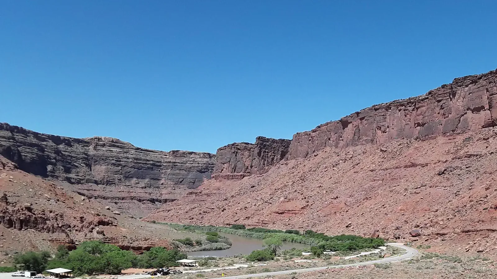 Big Bend and Upper Big Bend Campground along Colorado River