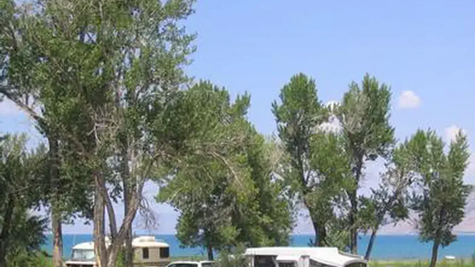 RV and camping on the shores of Bear Lake