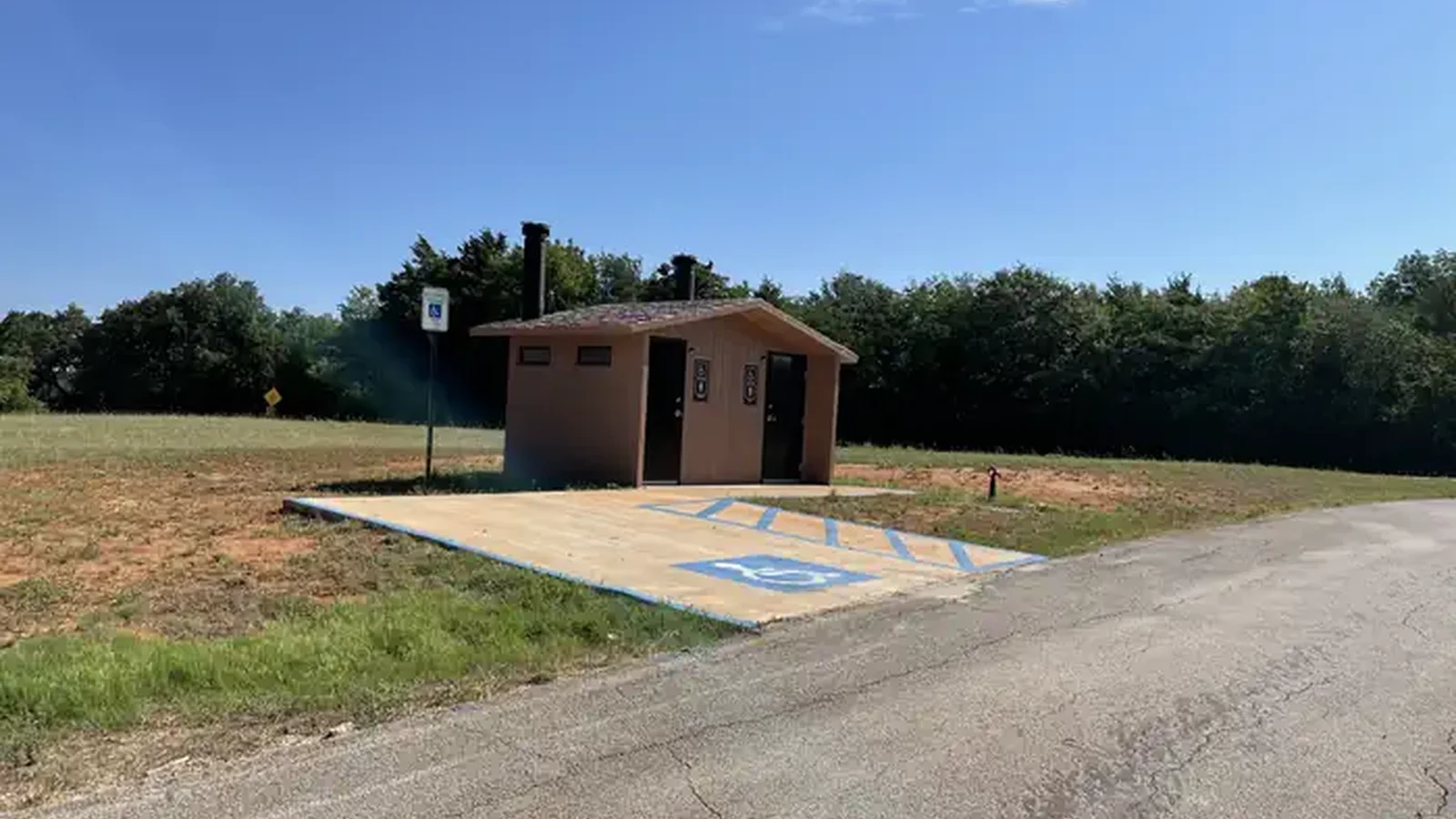 A photo of facility MURRELL PARK with restroom shown
