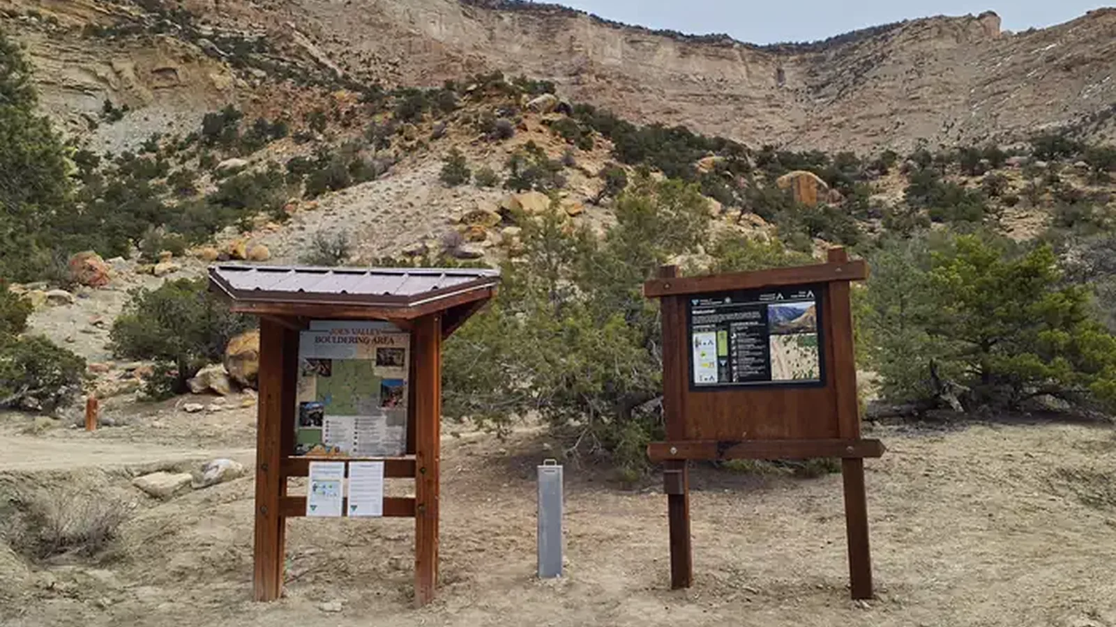 Cottonwood campground information kiosks and fee collection tube.