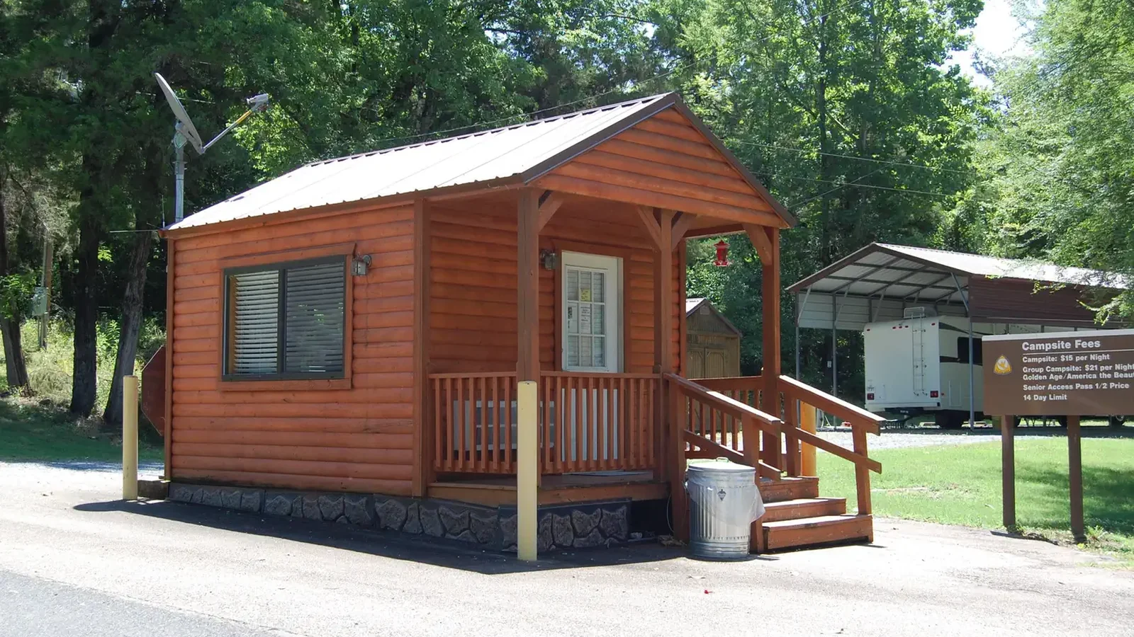 WHITE CLIFFS PARK GATE SHACK