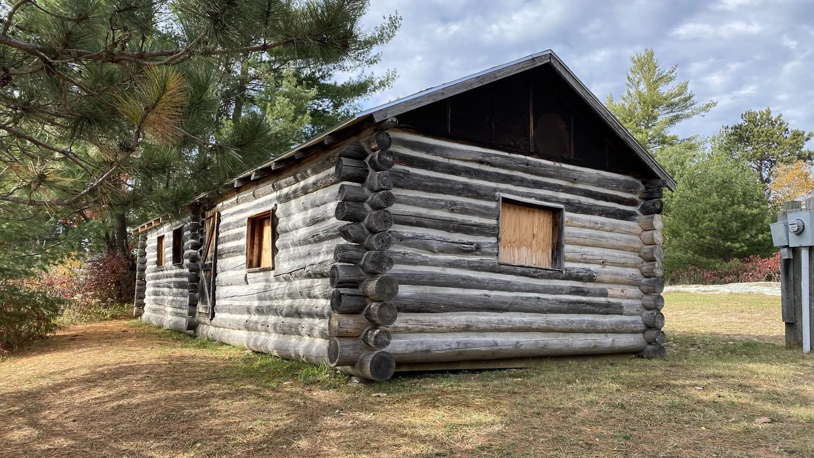 Historic Dam Tender's cabin at Kettle Falls