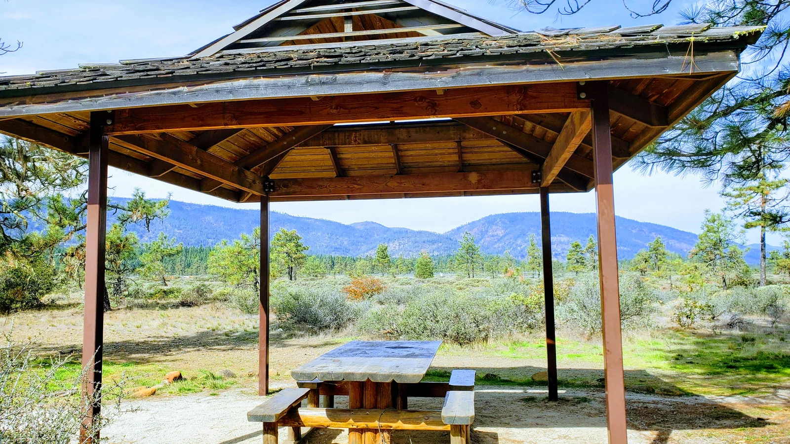 Picnic shelter at the Rough and Ready Flat trailhead.