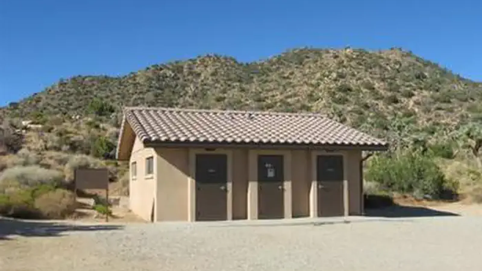 BLACK ROCK RESTROOM