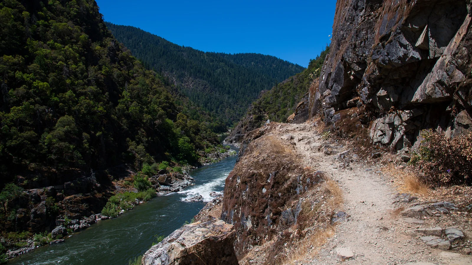 Cliffside Rogue River Trail