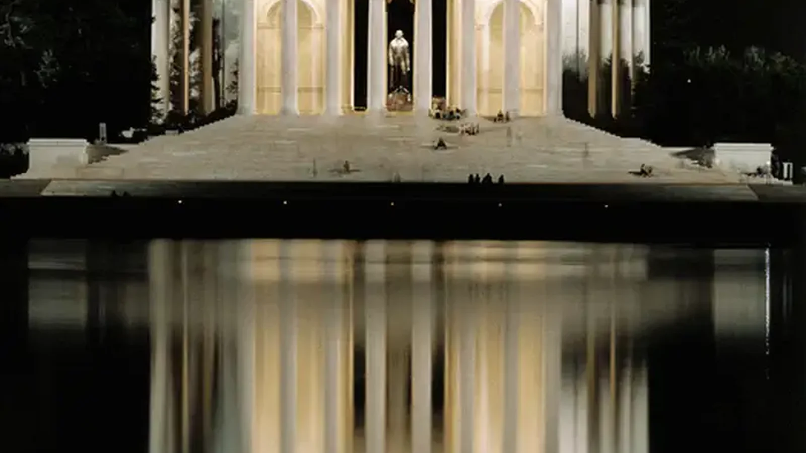 Jefferson at Night