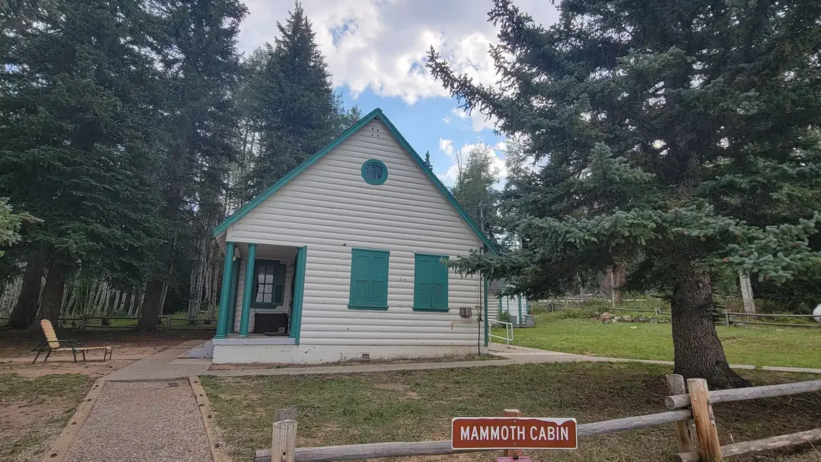 Mammoth Cabin2