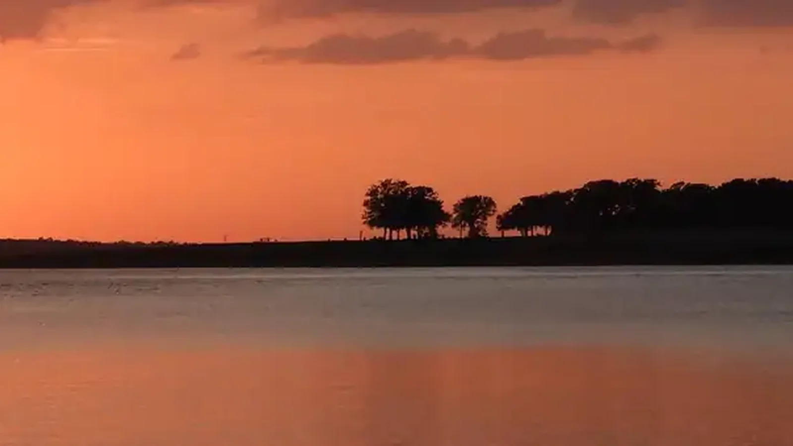 Sunset over Grapevine Lake