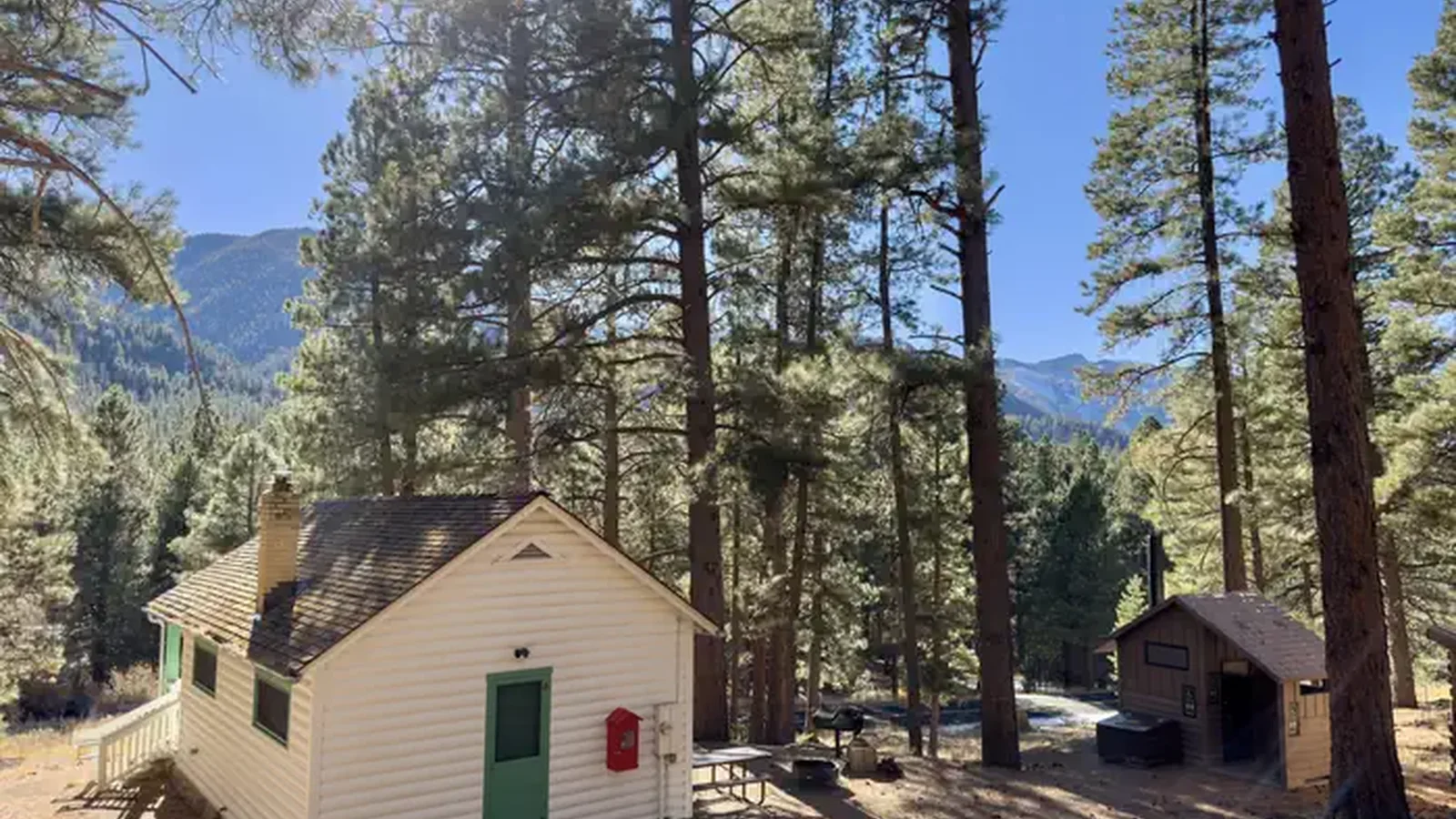Backside of the guard station cabin.