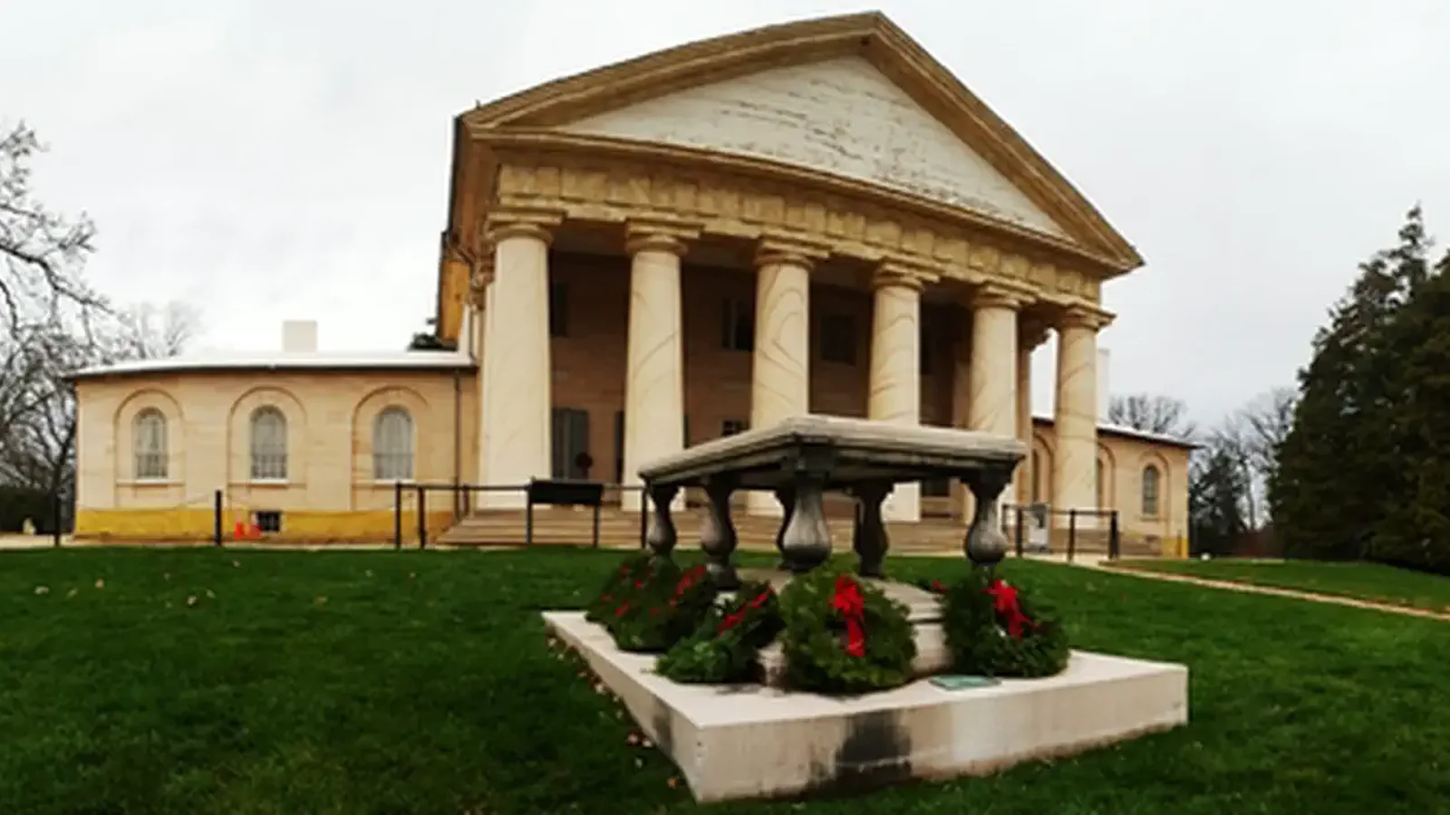 Arlington House