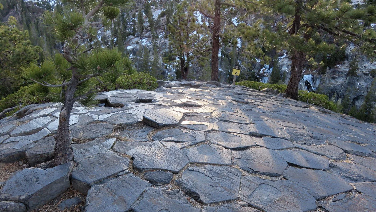 Hexagonal Fractures at the top of Devils Postpile