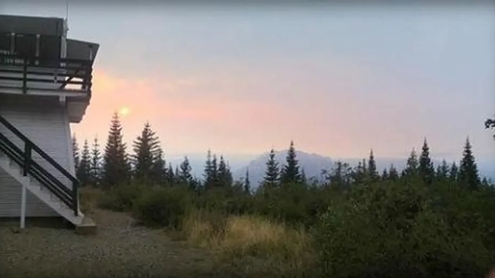 GIRARD RIDGE LOOKOUT