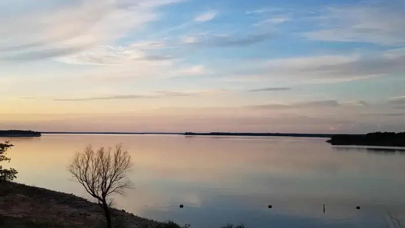 Hugo Lake sunset