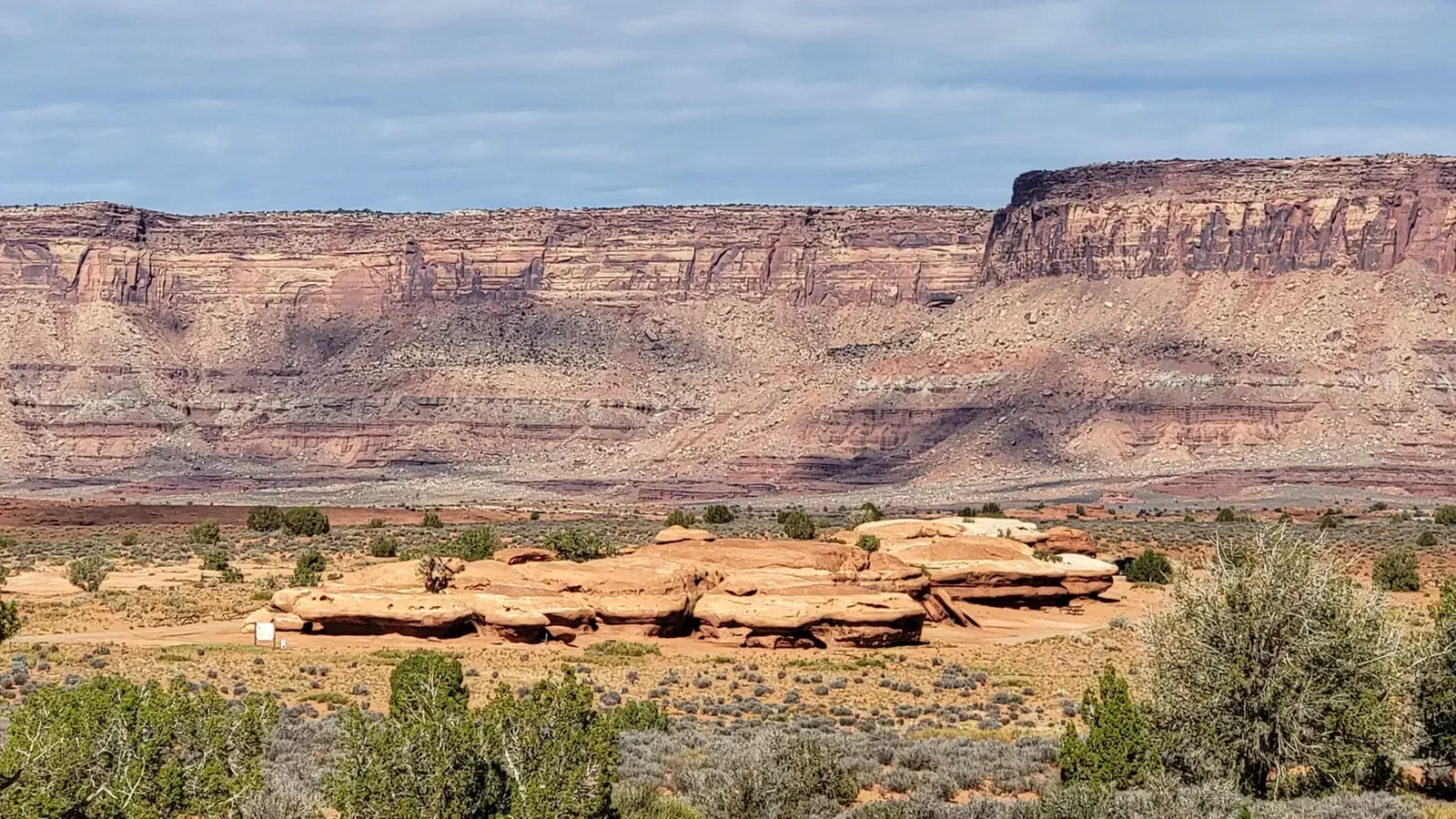 Hamburger Rock campsites surround the sandstone geologic feature.