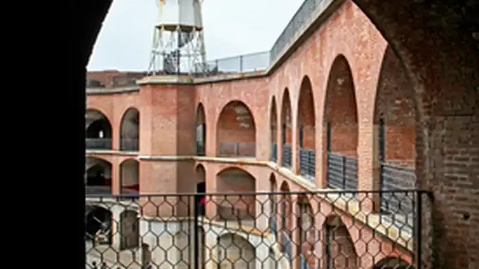 Fort Point Lighthouse
