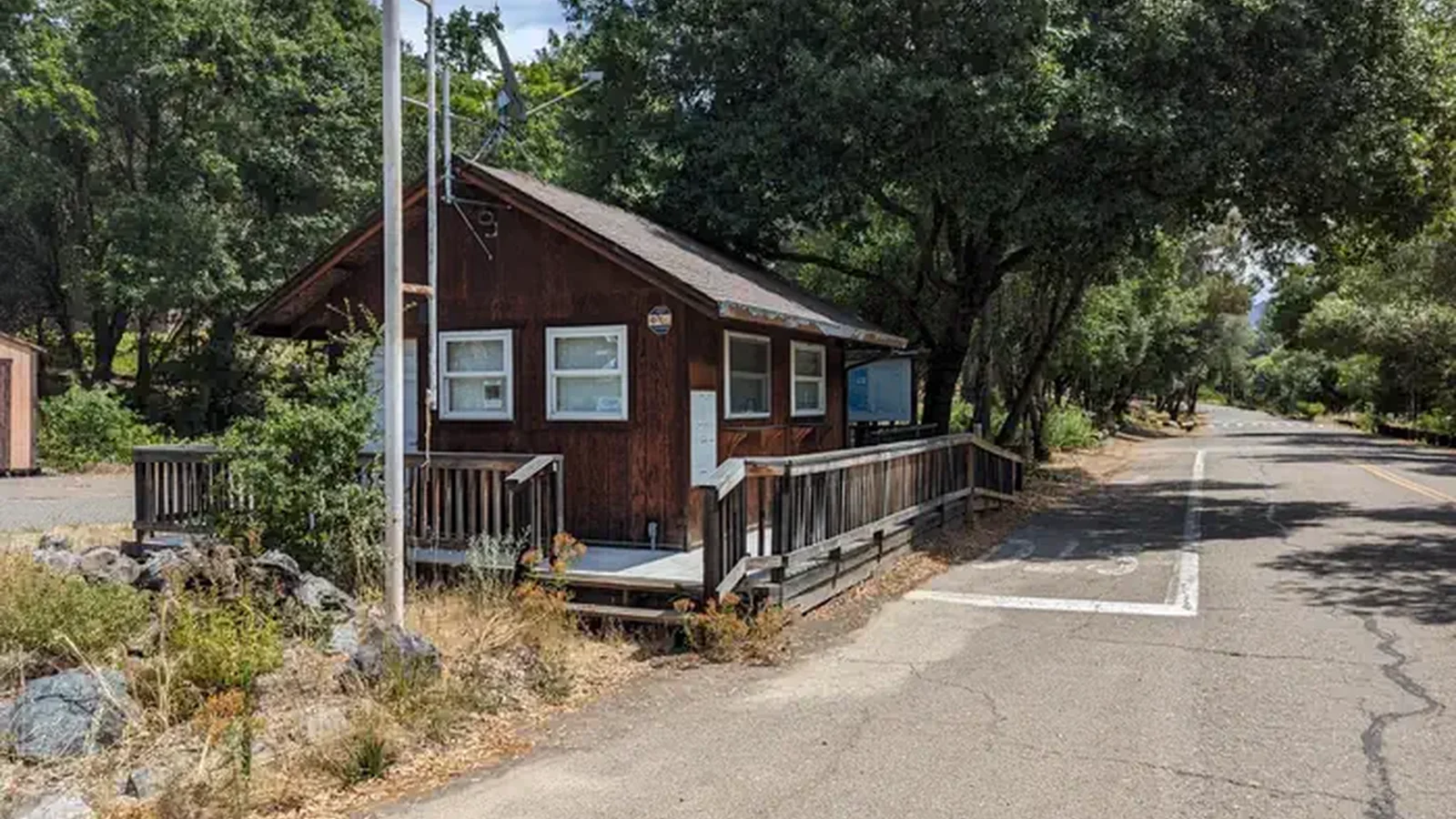 Kyen Campground Entrance