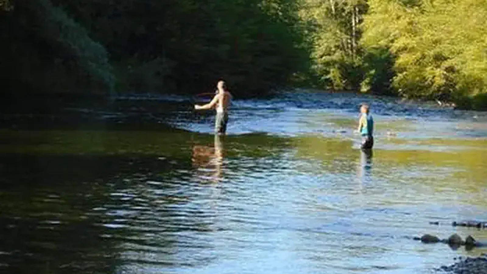 JACKSON CAMPGROUND ON THE APPLEGATE RIVER