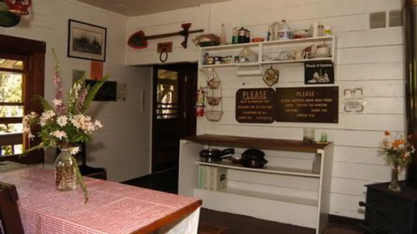 PACKERS CABIN