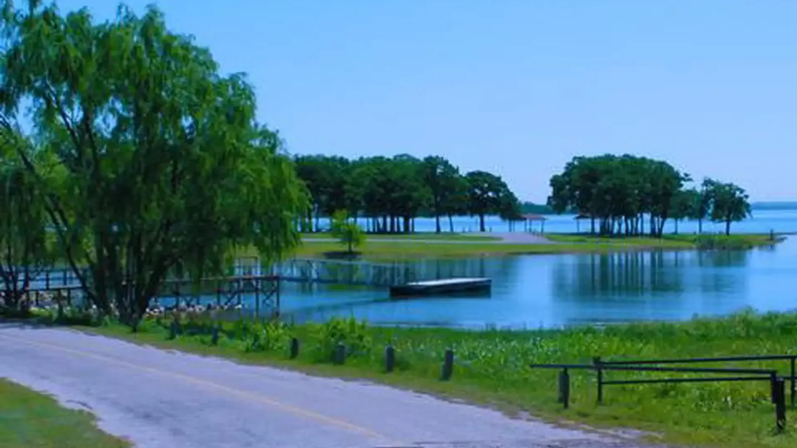 Park setting on the lake
