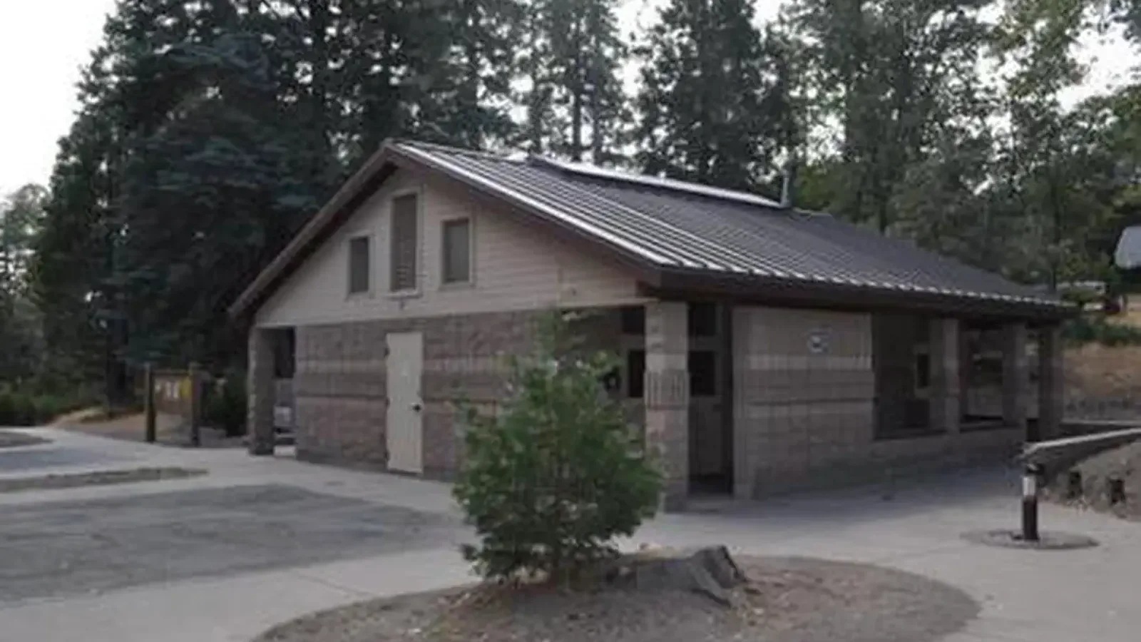 Flush Toilets at Dogwood Campground