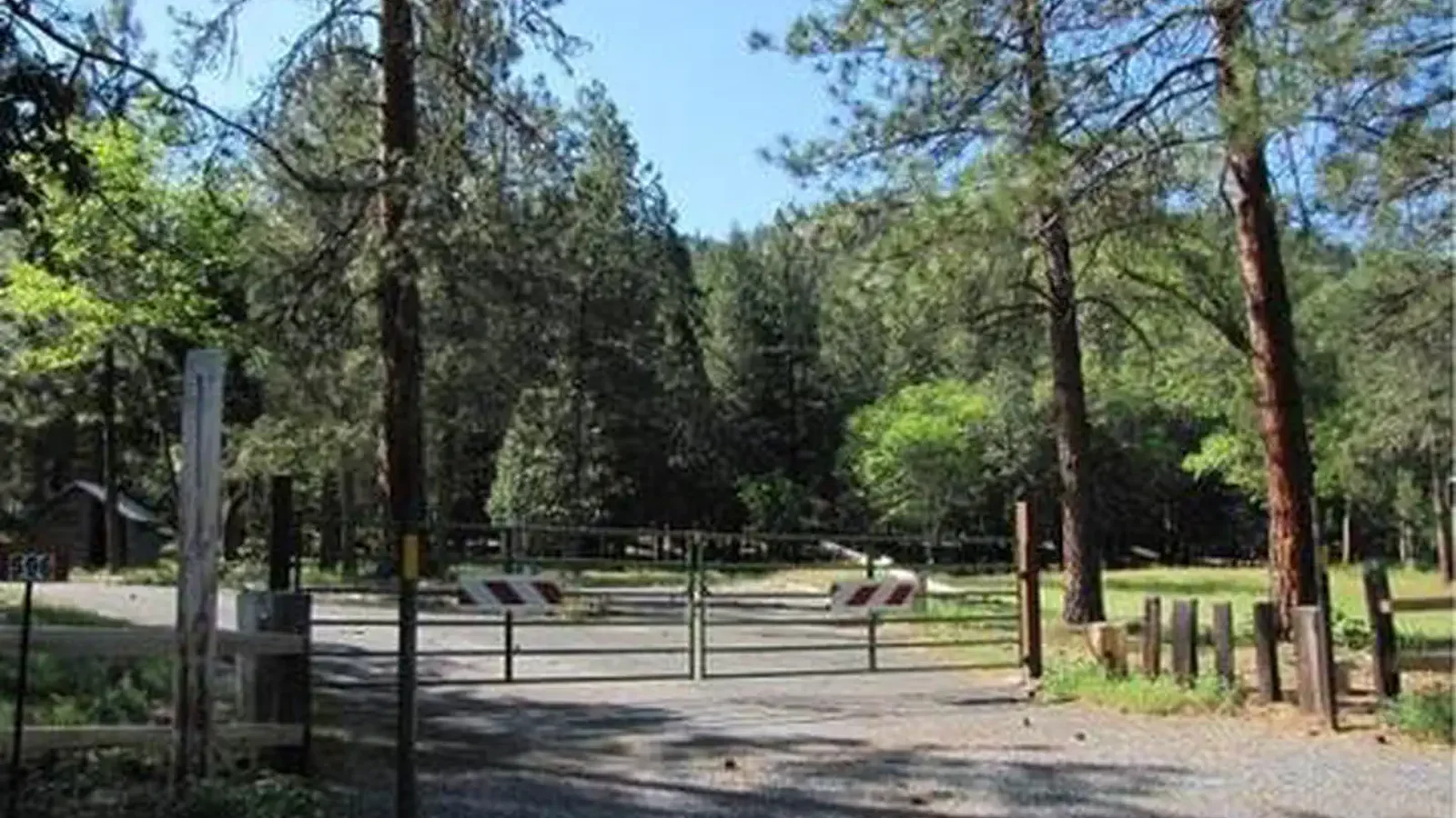 FLUMET FLAT GROUP CAMPGROUND