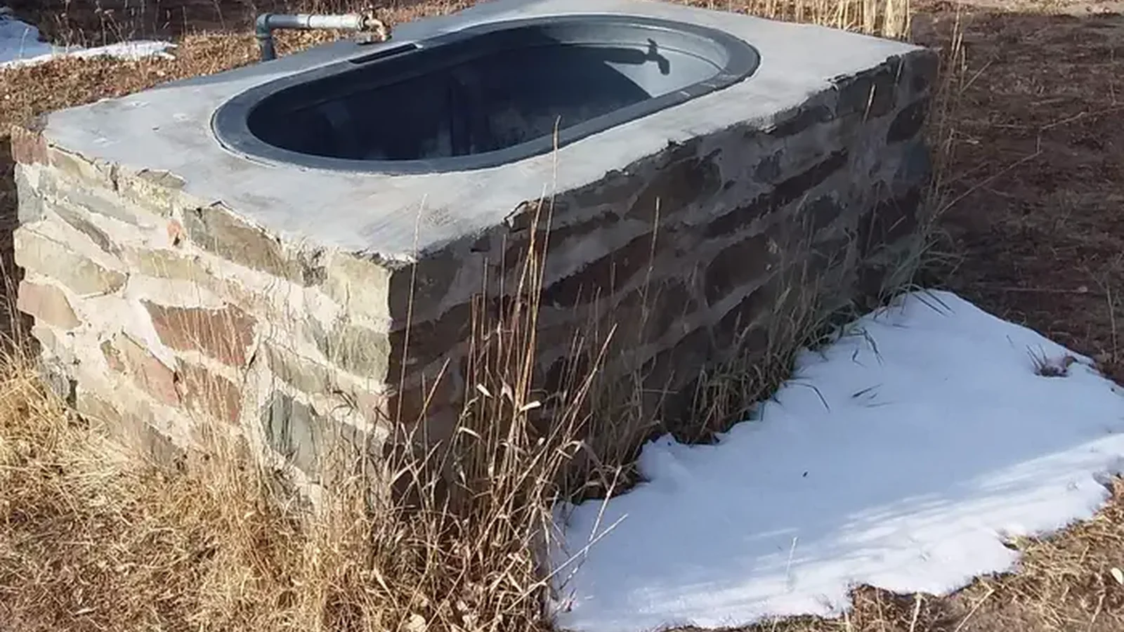 HOPEWELL LAKE water tub