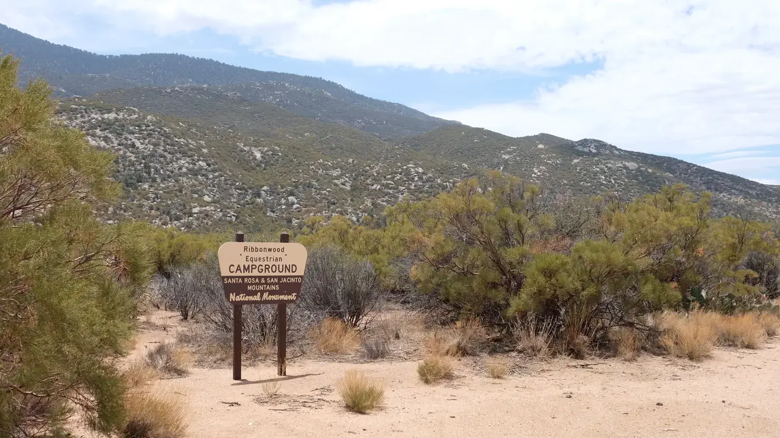 Ribbonwood Equestrian Campground Entrance