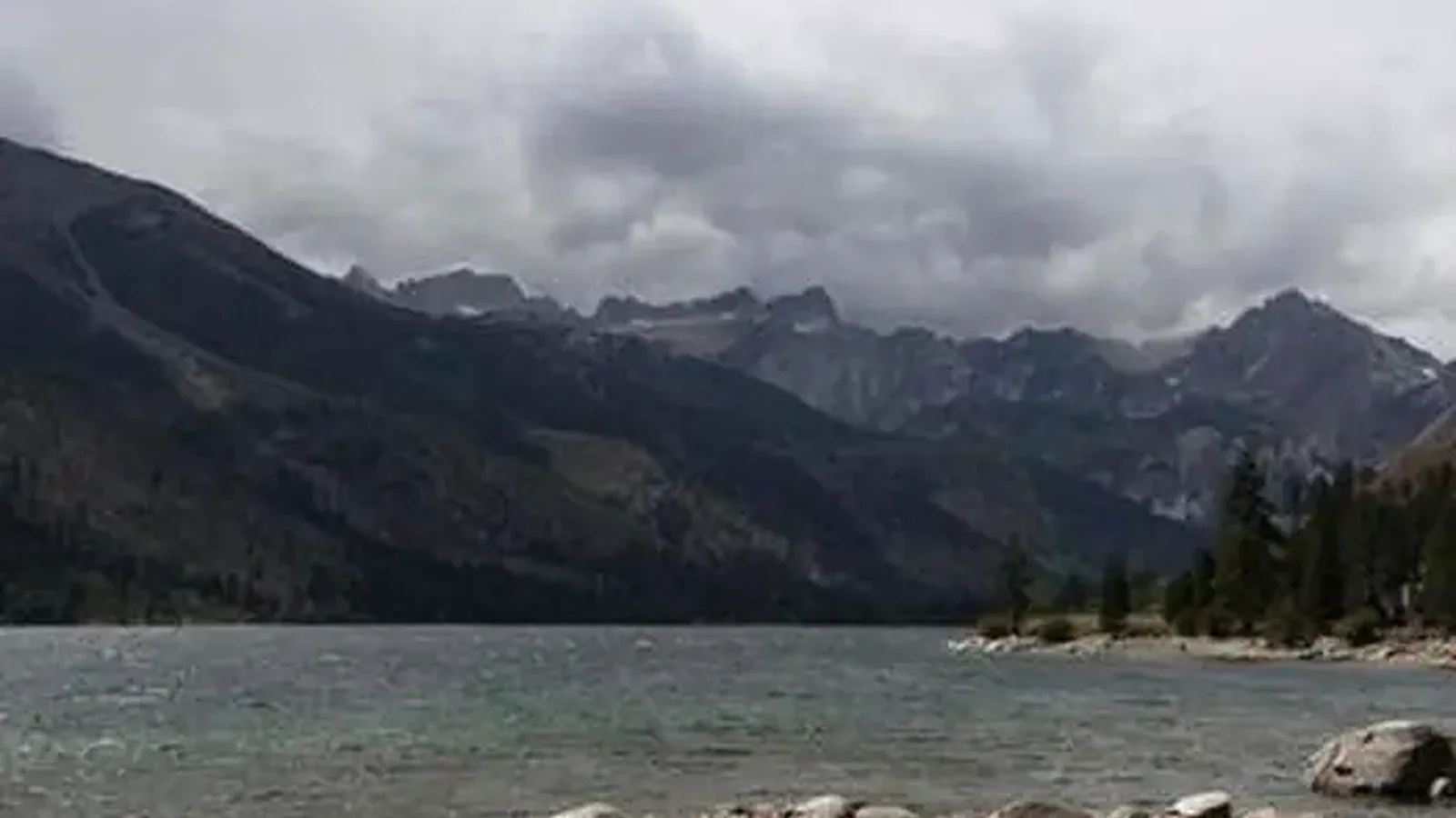 LOWER TWIN LAKES AT BRIDGEPORT